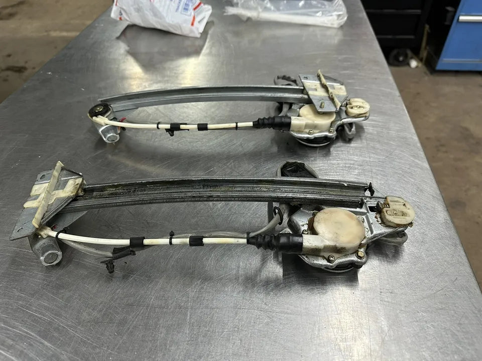 S13 89-94 Nissan 240SX Coupe Hatch Window Regulator & Motors